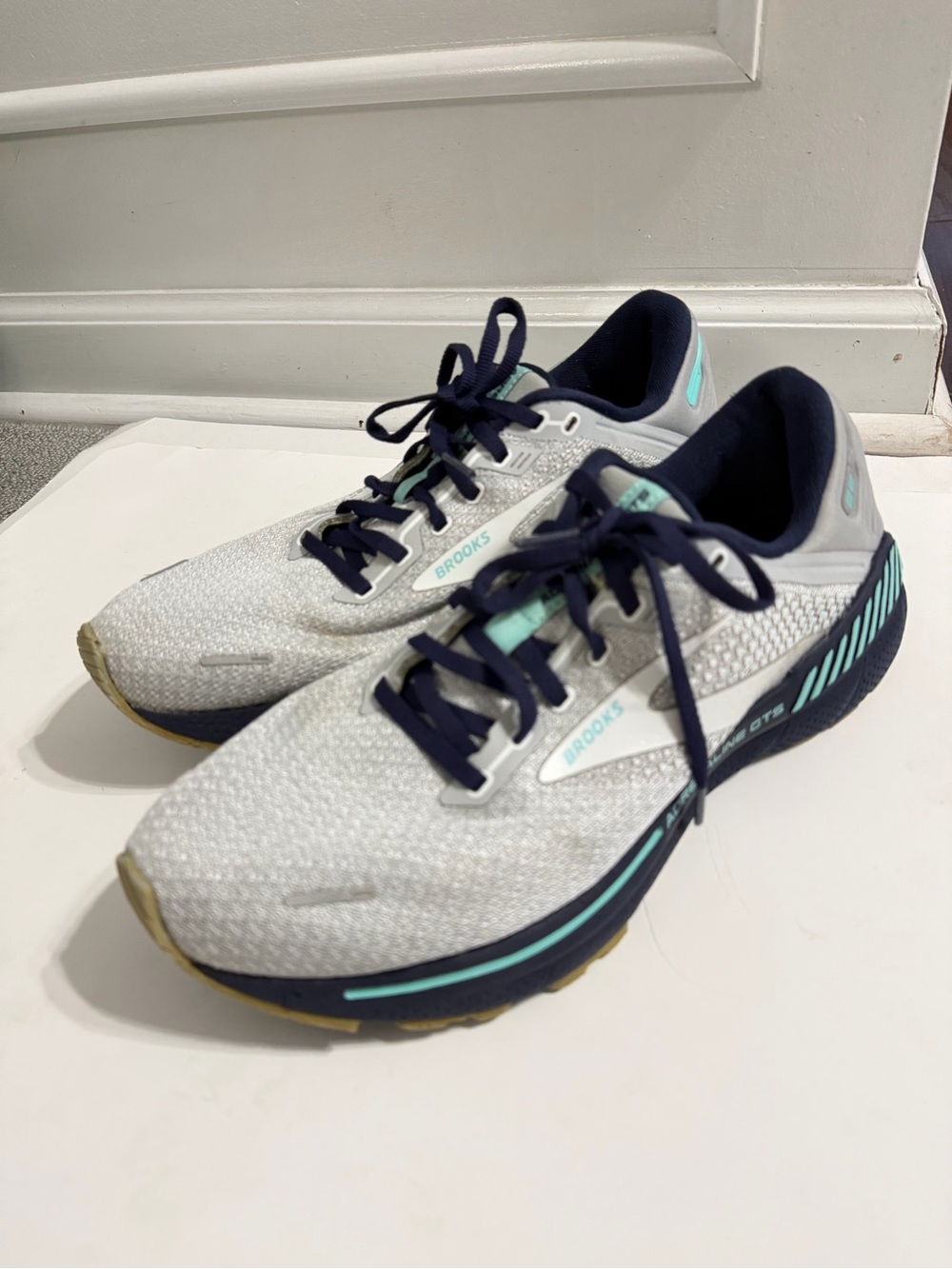 Brooks Adrenaline (Sz 11 B) GTS 22 Running Shoes Grey/Peacoat/Aruba